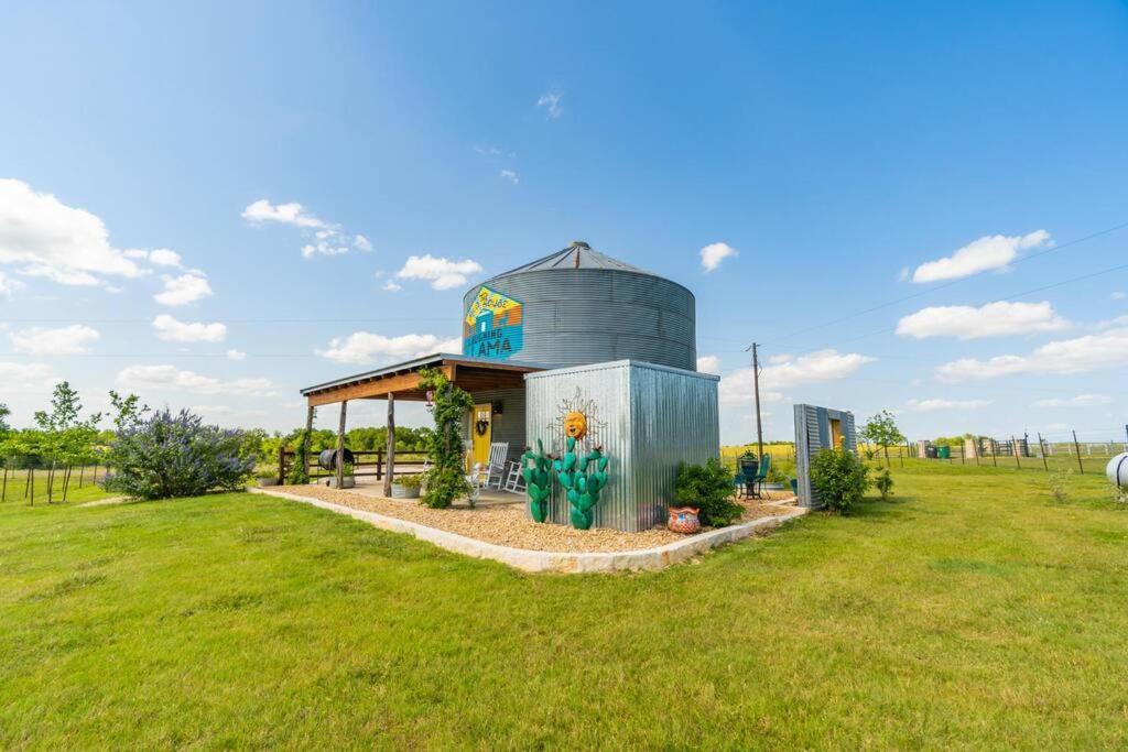 Silo House At Laughing Llama Farm Troy Extérieur photo