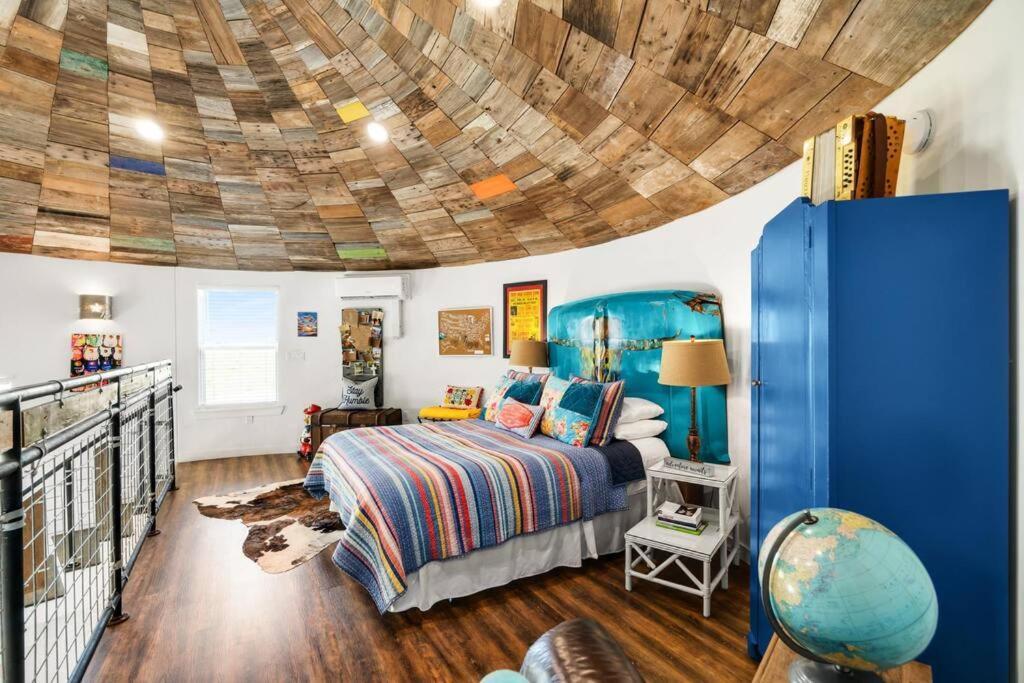 Silo House At Laughing Llama Farm Troy Extérieur photo