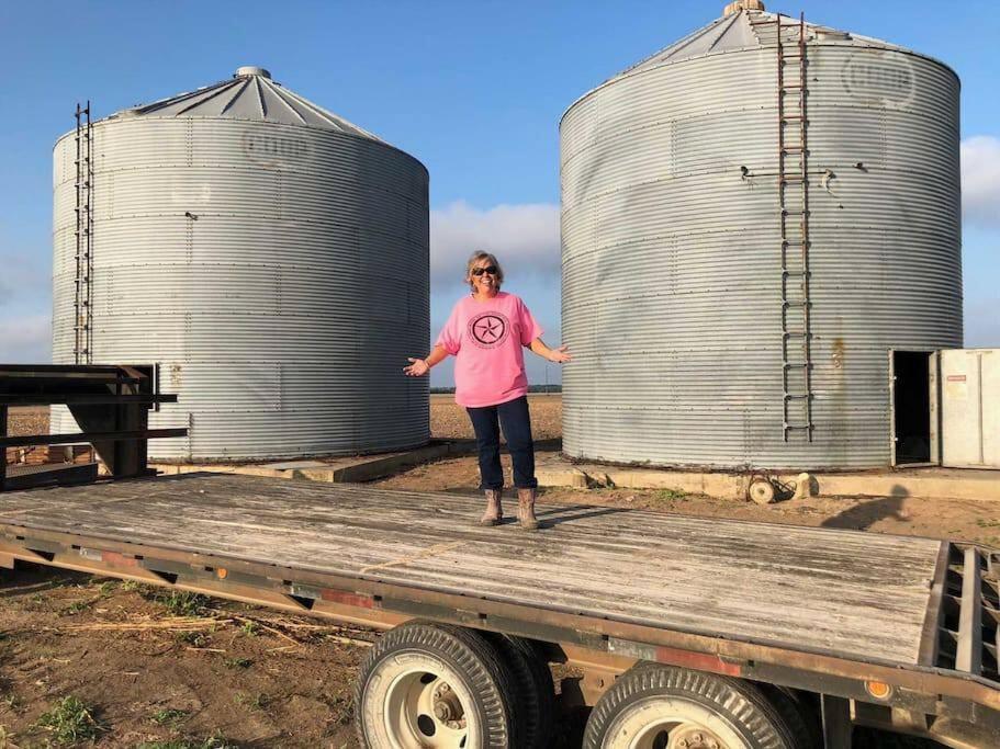 Silo House At Laughing Llama Farm Troy Extérieur photo